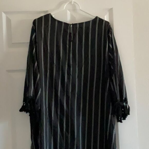 Take 50% OFF- Shein Maxi Dress, Size-3XL - Picture 5 of 7